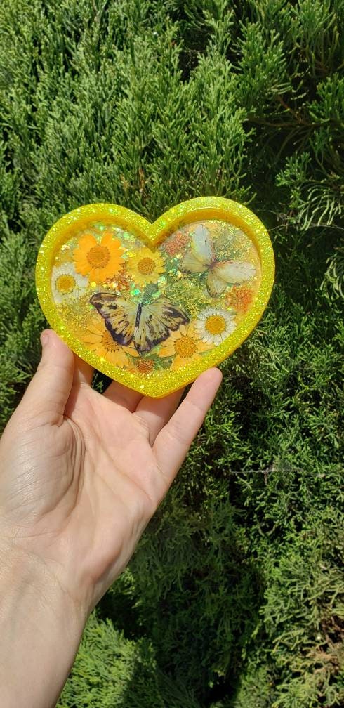 Beautiful flower and butterfly heart tray